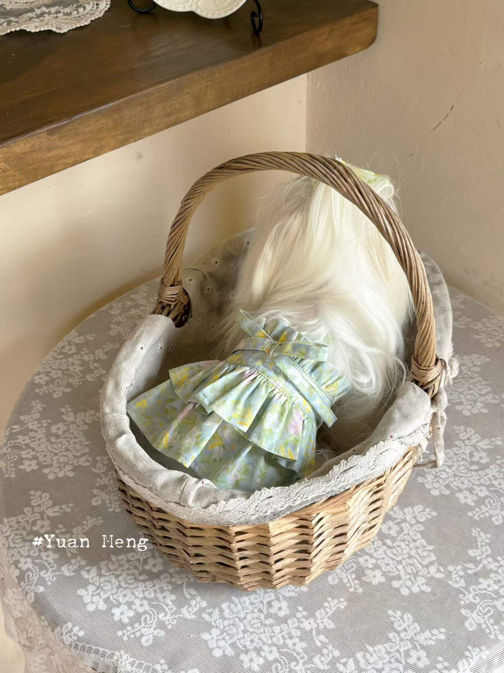 Korean-style oil painting-inspired floral spaghetti-strap dress